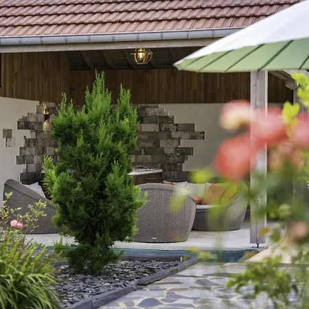 Cosy Et Chaleureux * La Baffe